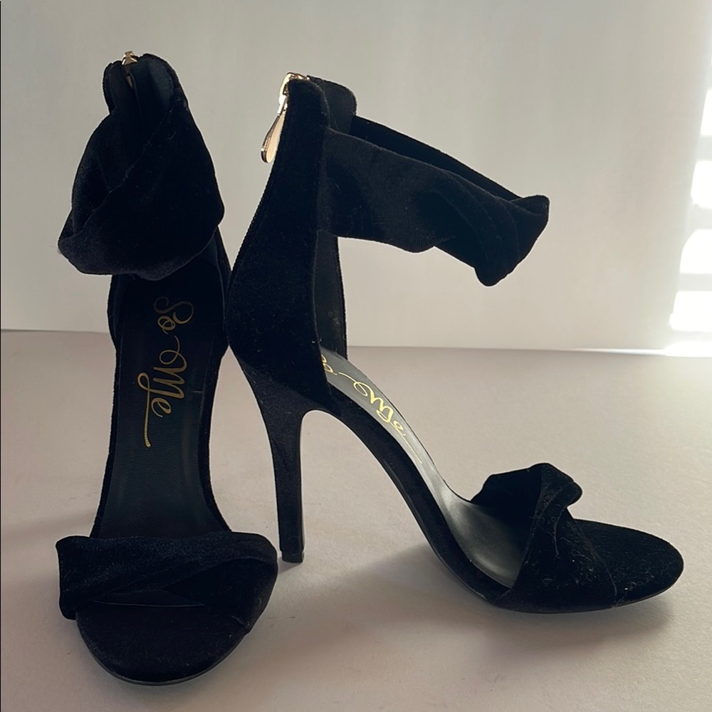 So Me Women's Black High Heel Sandals